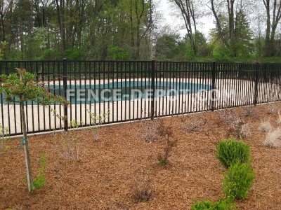 black-aluminum-pool-fence_0