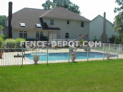 derby-aluminum-fence