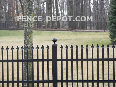 falcon-aluminum-fence-with-ball-caps