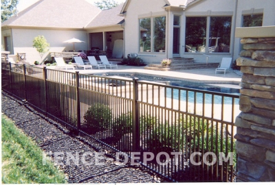 specrail-horizon-aluminum-fence