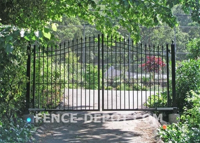 arched-aluminum-driveway-gate