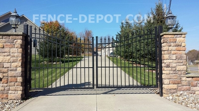 reverse-arch-aluminum-double-driveway-gate