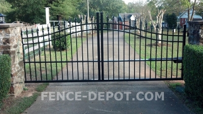 single-driveway-estate-gate