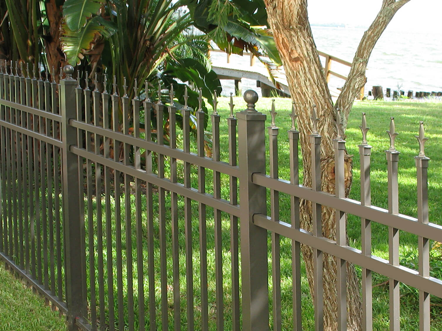 Buy Aluminum Fence Online Aluminum Fencing and Supplies 